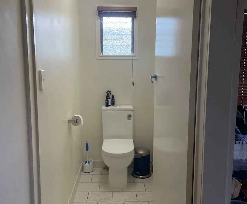 $204, Share-house, 4 bathrooms, Holland Park West QLD 4121