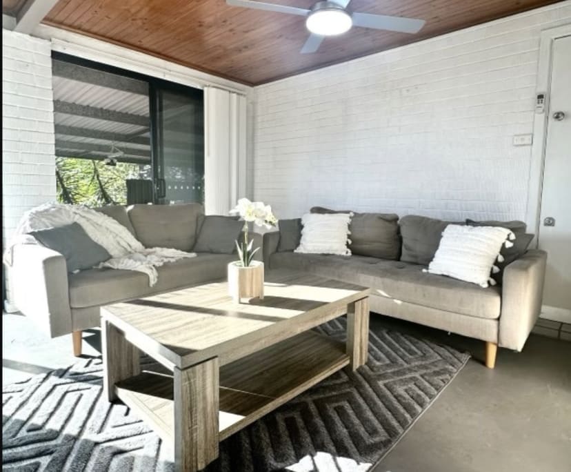 $450, Studio, 1 bathroom, North Lambton NSW 2299