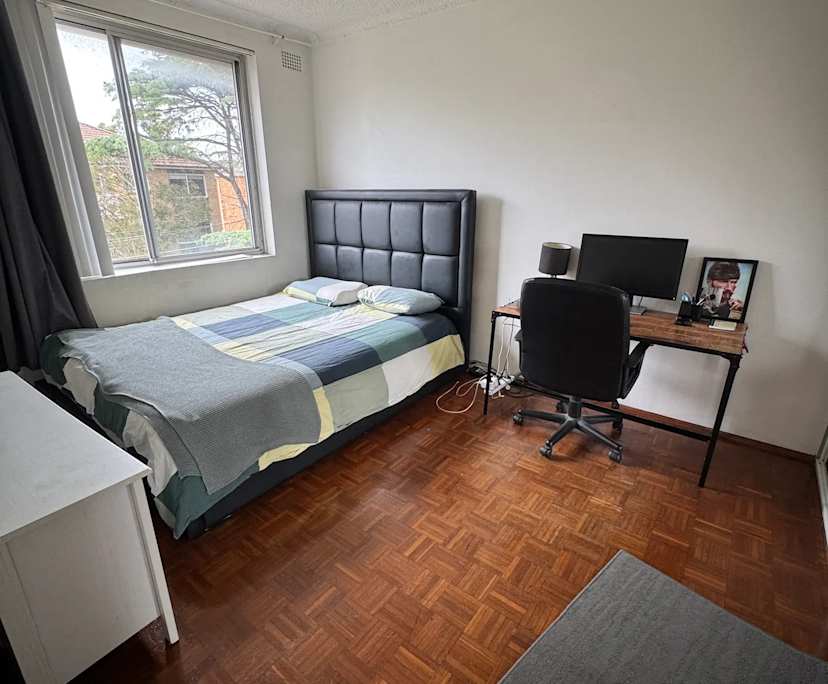 Furnished room in a flatshare