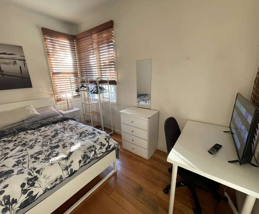propertyImage