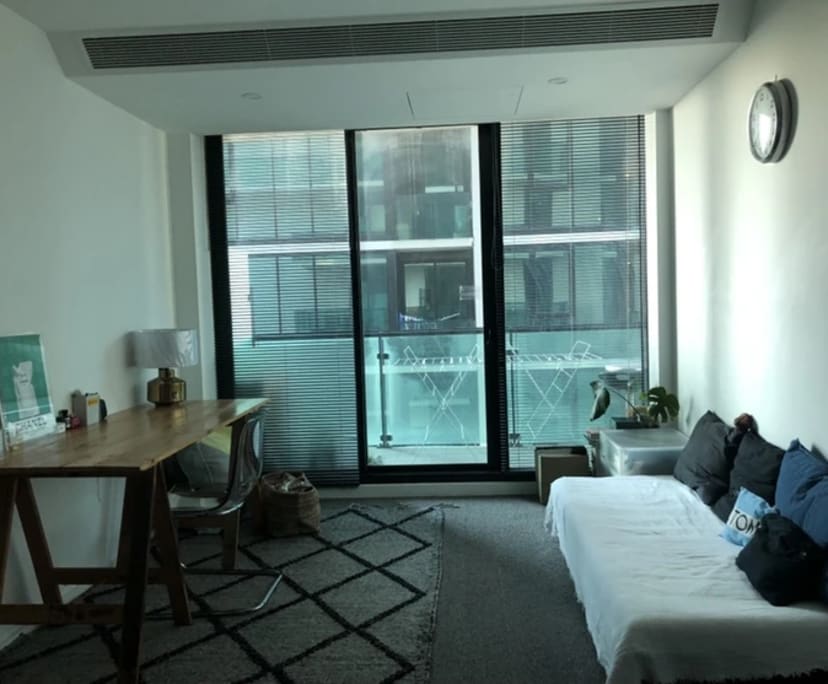 Furnished room in a flatshare
