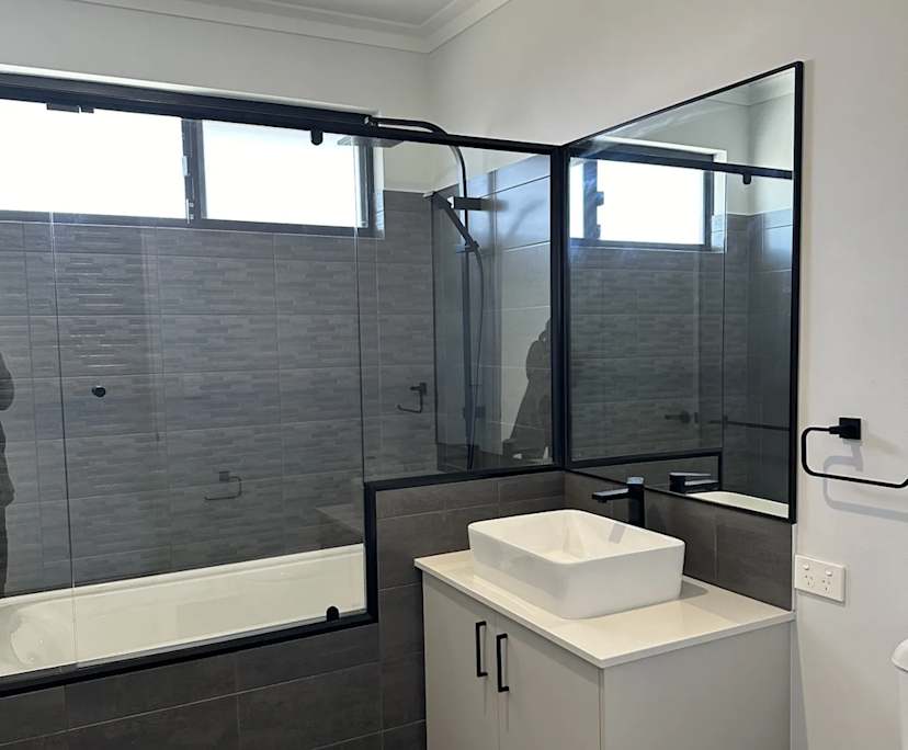 $450, Share-house, 2 bathrooms, Willagee WA 6156