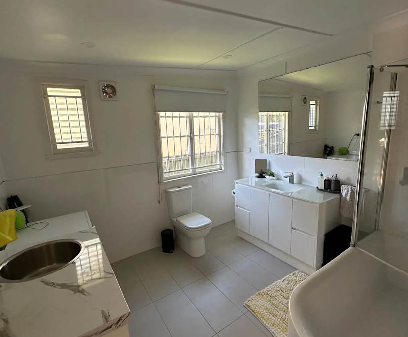 $300, Share-house, 3 bathrooms, Kedron QLD 4031