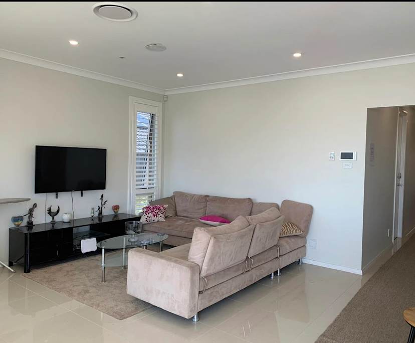 $330, Share-house, 4 bathrooms, Gregory Hills NSW 2557