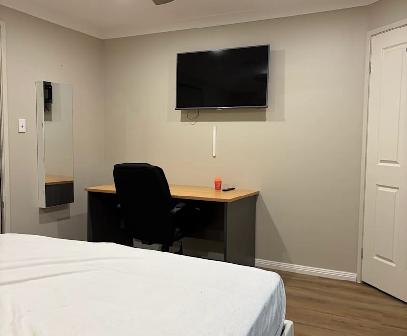 Furnished room with ensuite in a share house