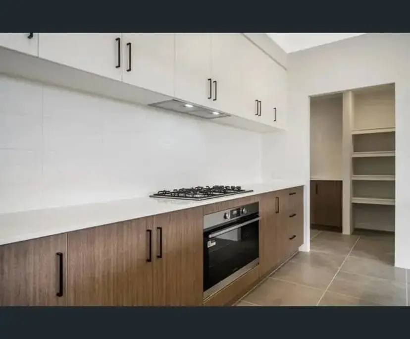 Unfurnished room in a flatshare