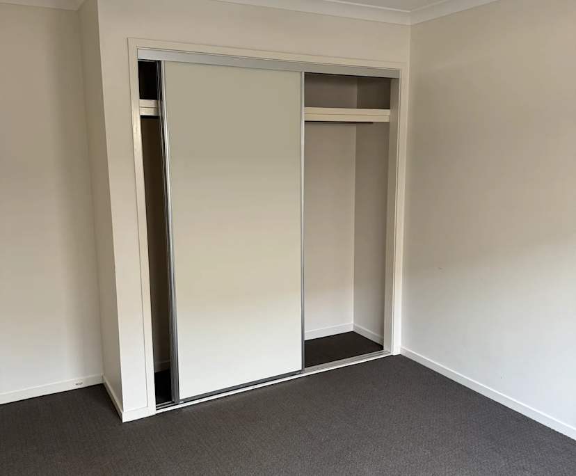Unfurnished room in a share house