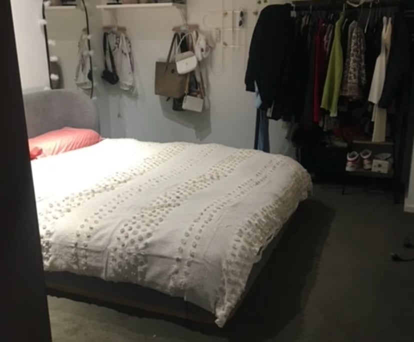 Furnished room with own bathroom
