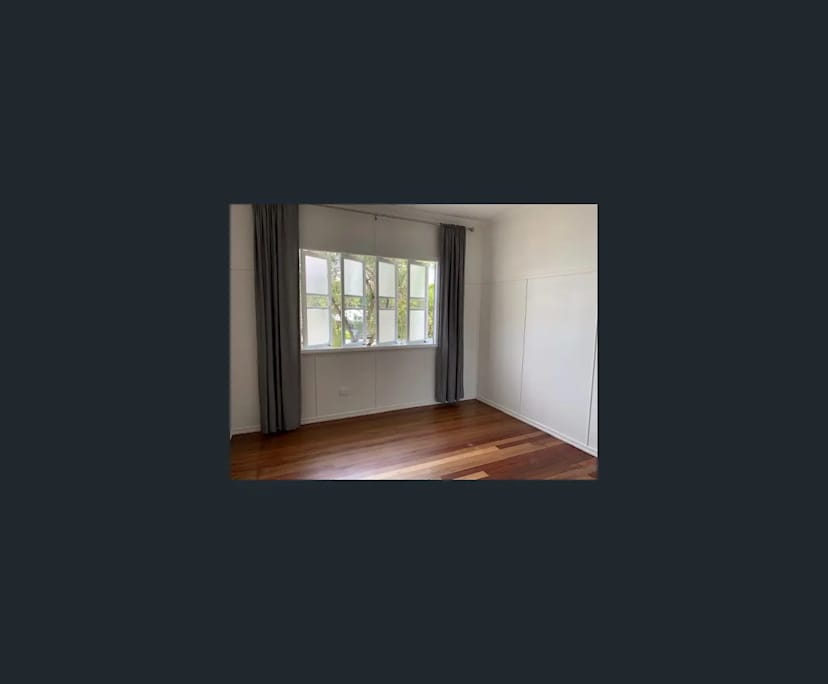 $330, Share-house, 3 bathrooms, Bardon QLD 4065