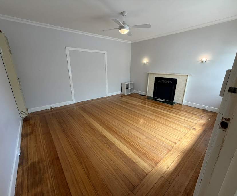 Unfurnished room in a share house