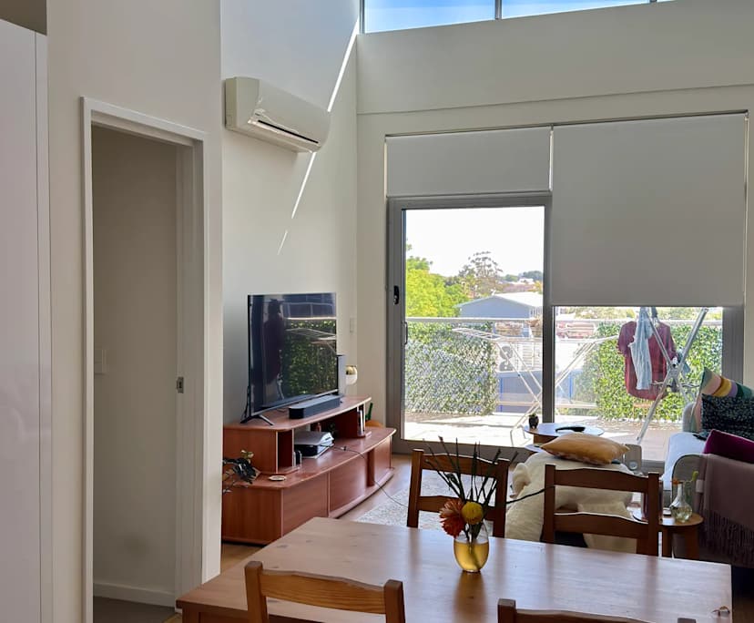 Unfurnished room with ensuite in a flatshare