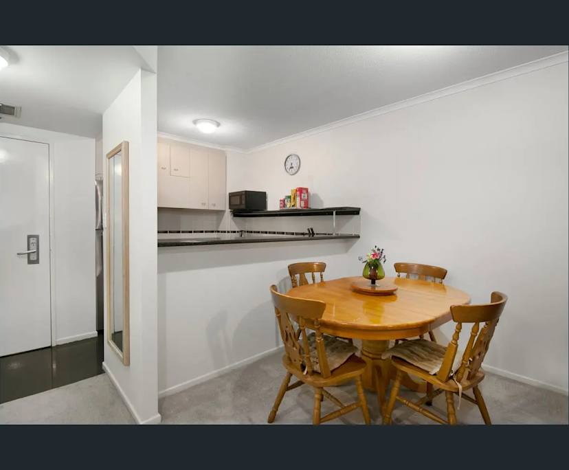 $520, Flatshare, 2 bathrooms, Kangaroo Point QLD 4169