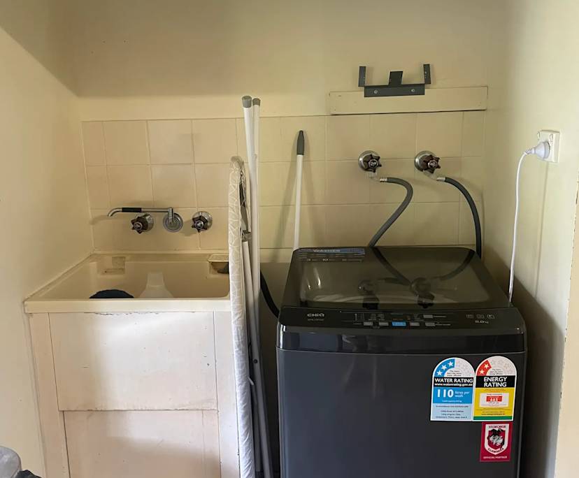 $250, Share-house, 2 bathrooms, Cannonvale QLD 4802
