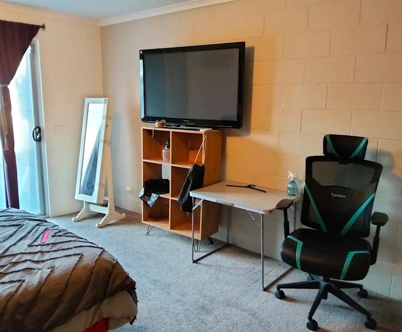 Room in a share house