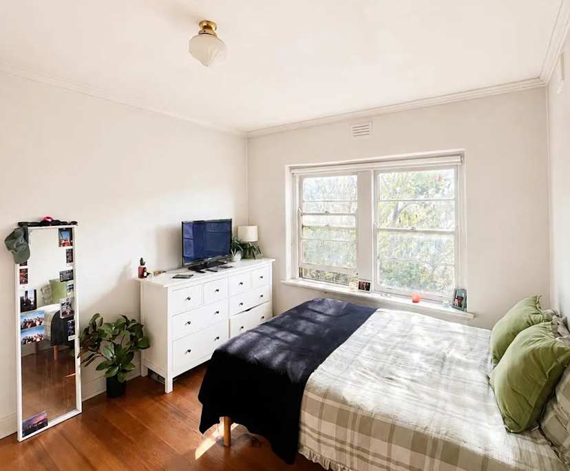 Whole property with 3 rooms for rent