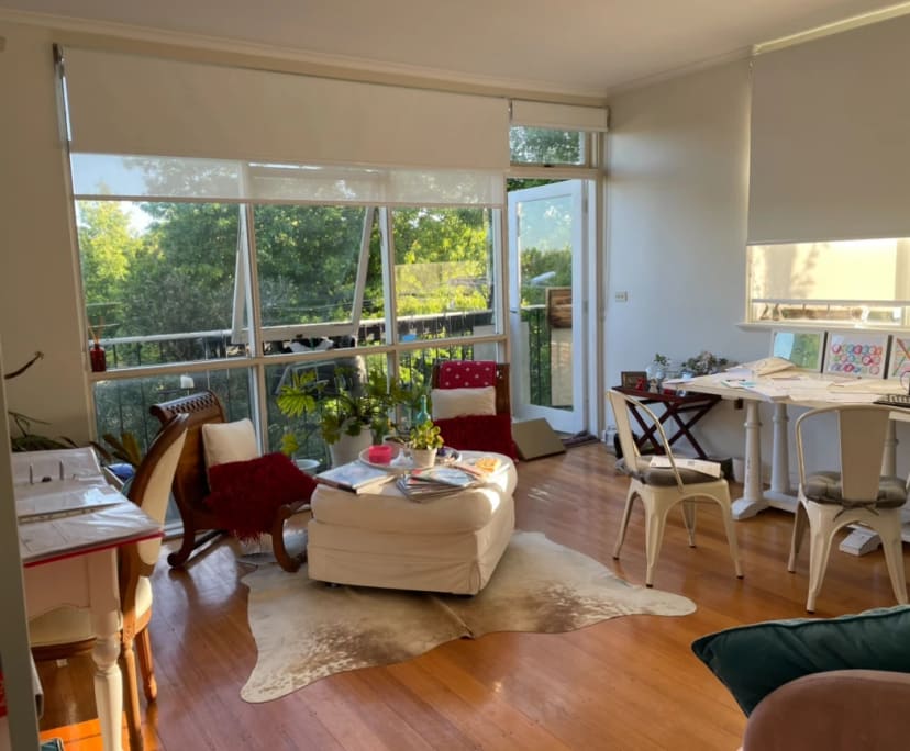 Furnished room in a flatshare