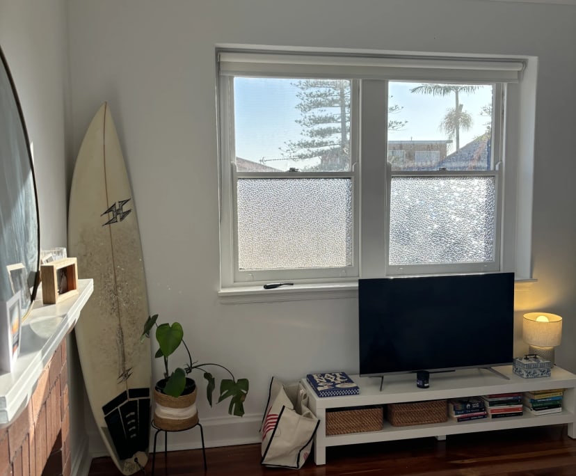 Furnished room in a flatshare