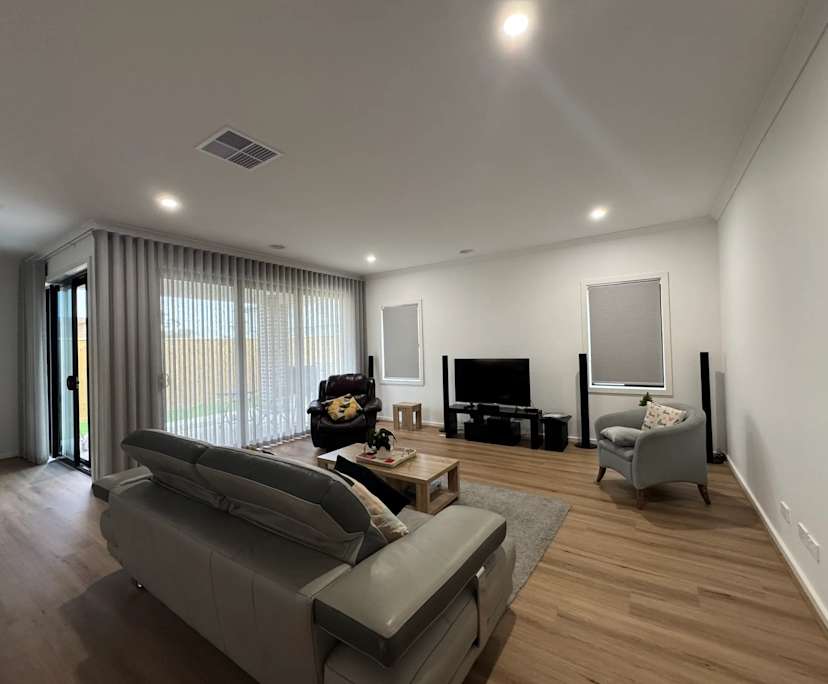 $230, Share-house, 3 bathrooms, Werribee VIC 3030