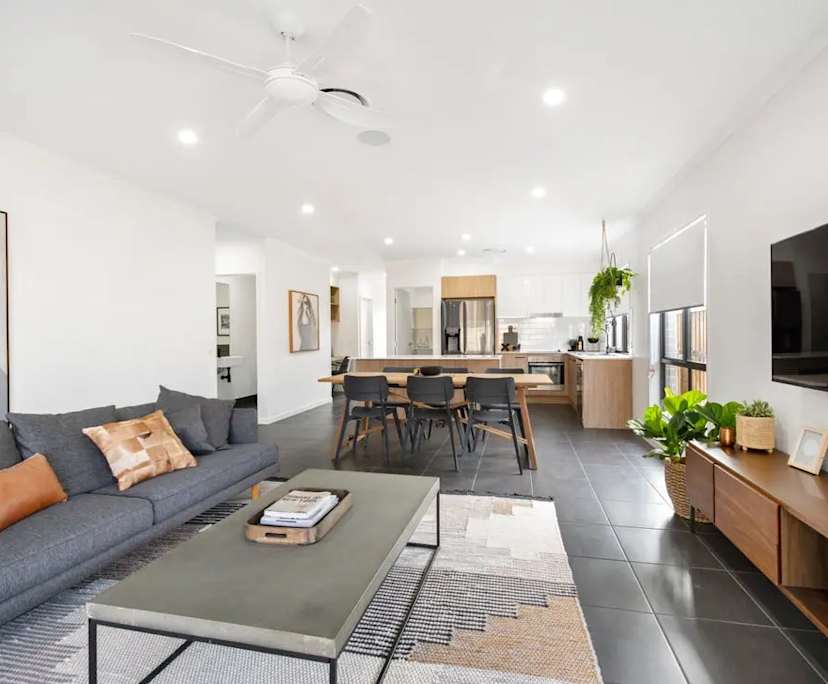 Furnished room with own bathroom