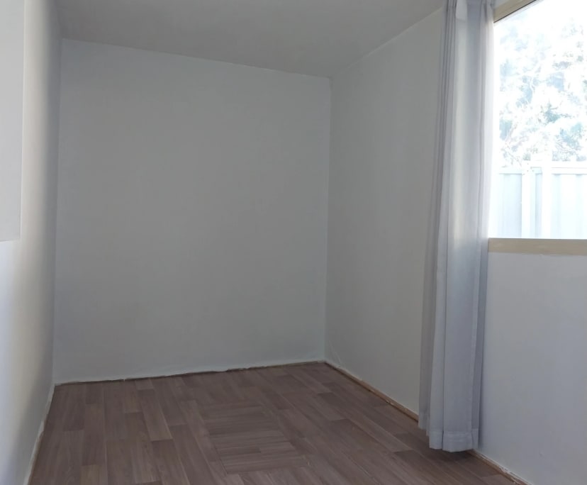 Unfurnished room granny flat for rent