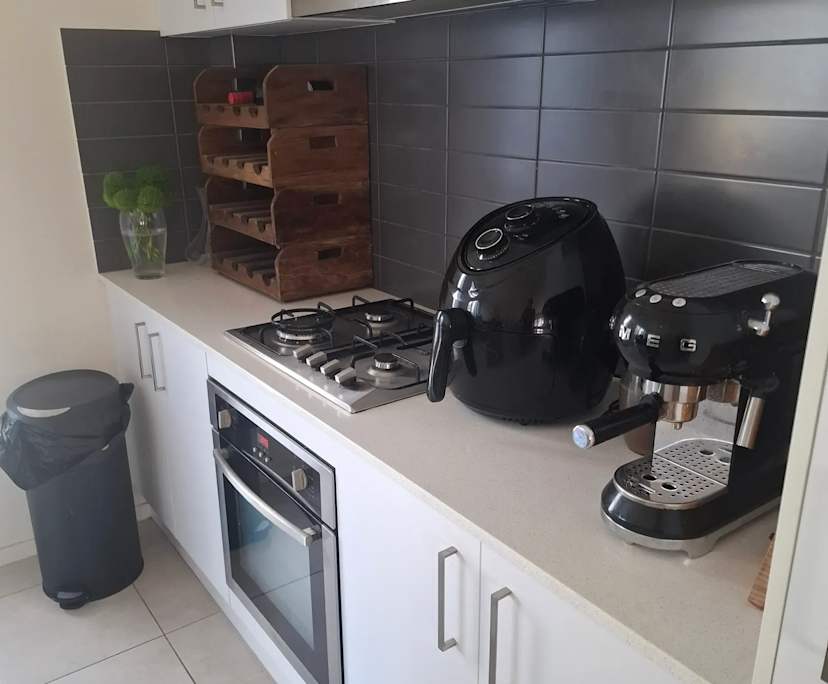 $350, Share-house, 3 bathrooms, Mornington VIC 3931