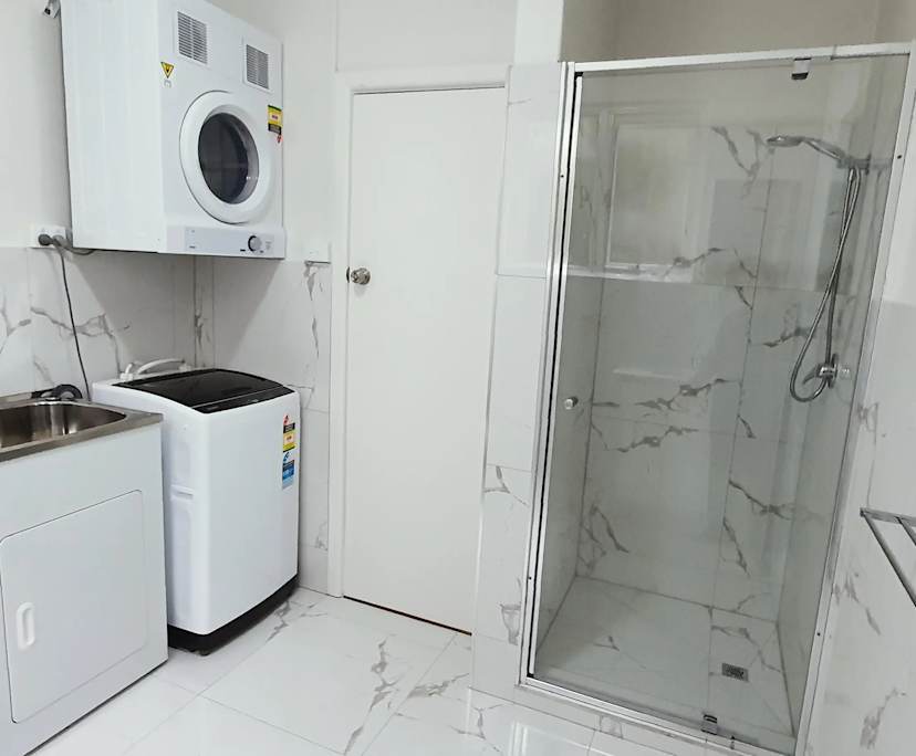 $340, Flatshare, 3 bathrooms, Caulfield North VIC 3161