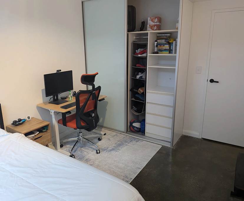 Unfurnished room with own bathroom