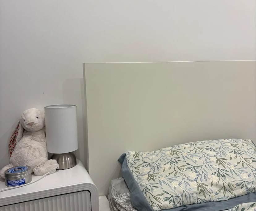 Furnished room with ensuite in a flatshare