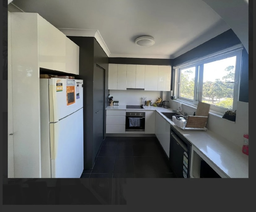 Furnished room in a flatshare