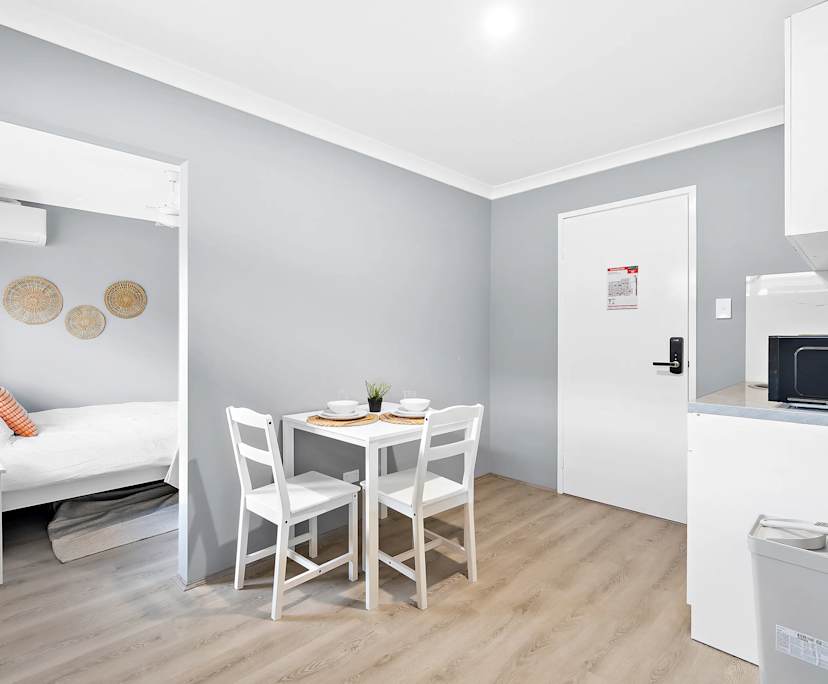 $390, Share-house, 6 bathrooms, Hammond Park WA 6164