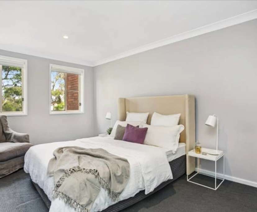 Unfurnished room in a flatshare