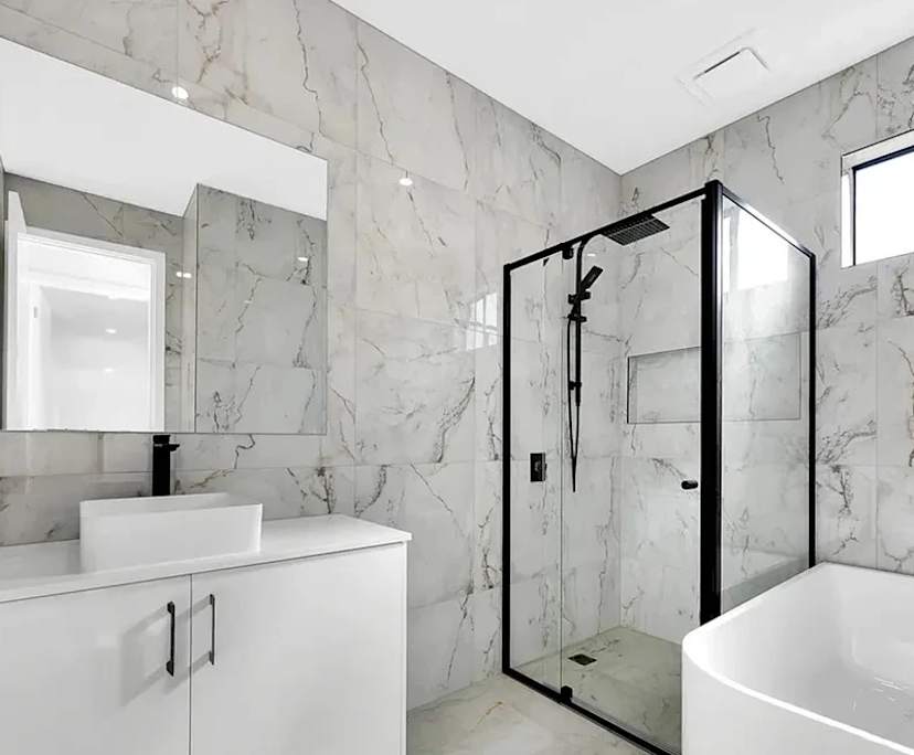 Furnished room with own bathroom