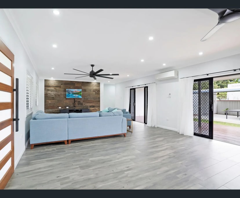 Room for Rent in Bayview Heights, Cairns 340, Fur...