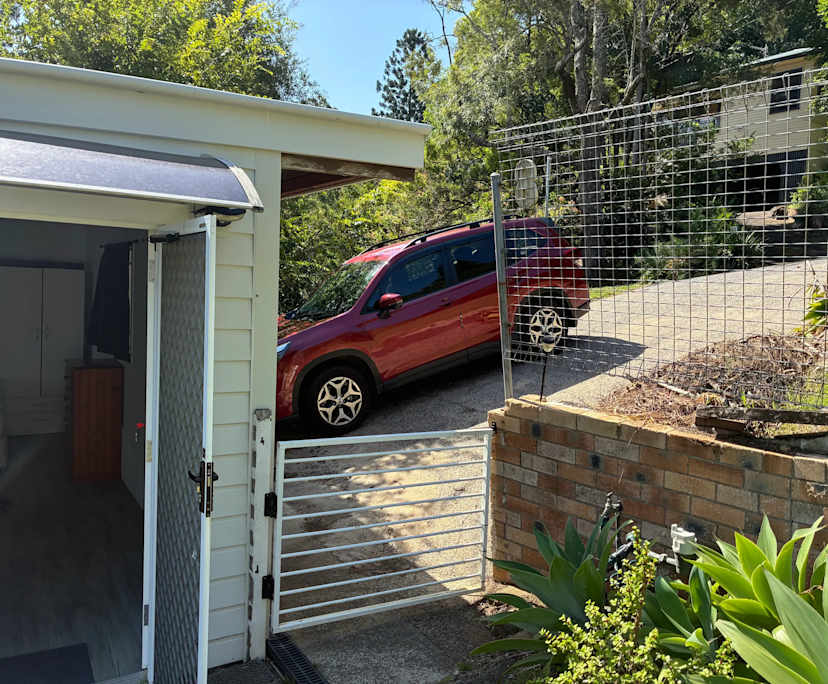 $330, Studio, 1 bathroom, Lismore Heights NSW 2480