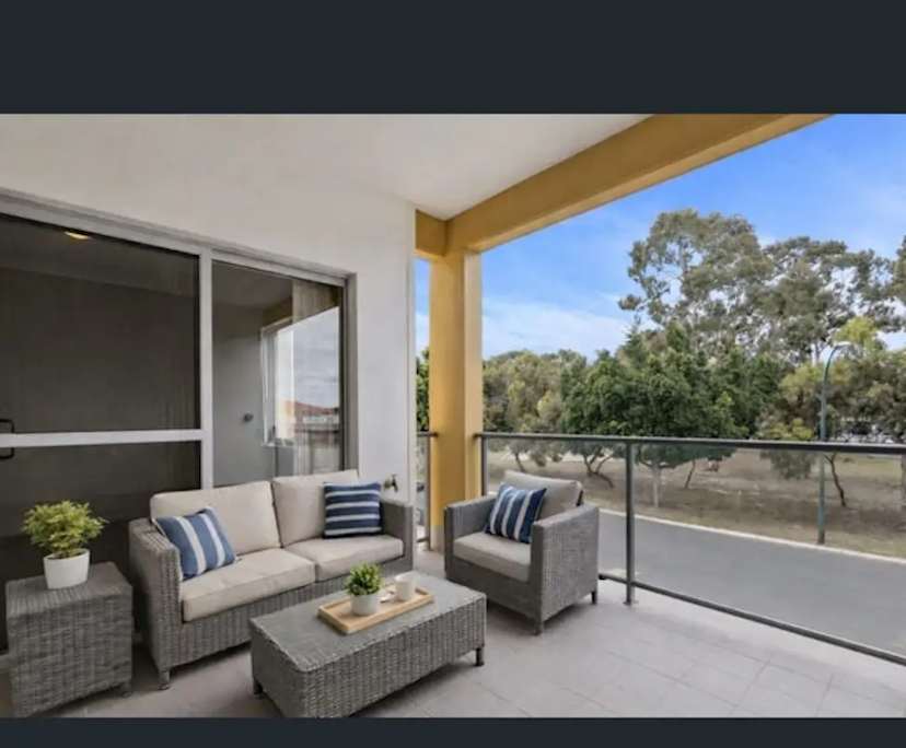 Whole property with 2 rooms for rent