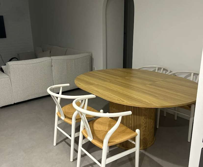 Unfurnished room with own bathroom