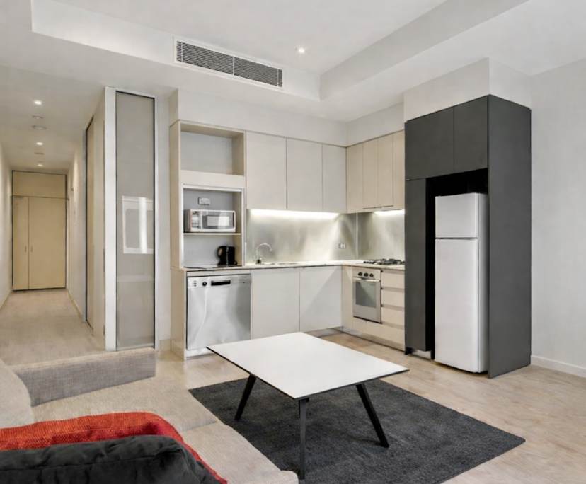 Furnished room in a flatshare