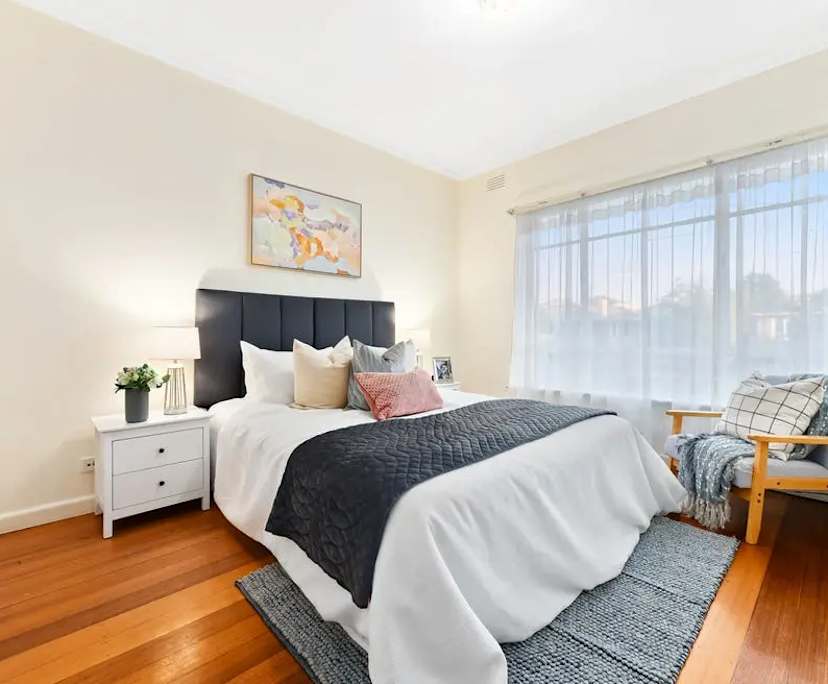 Furnished room in a share house