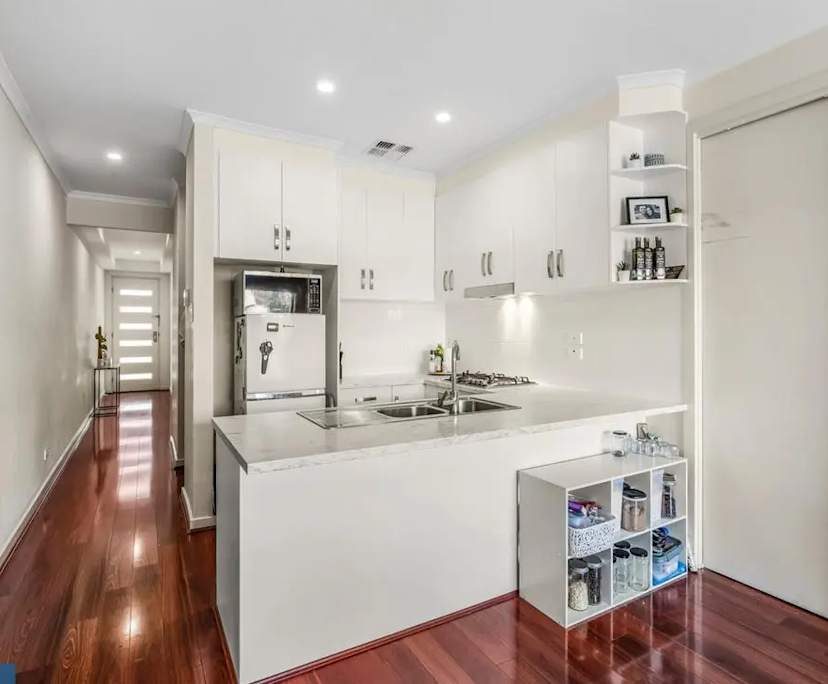 Room in a share house