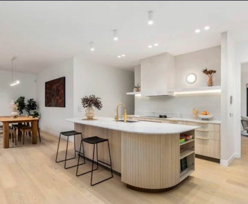 $350, Homestay, 4 bathrooms, Surrey Hills VIC 3127