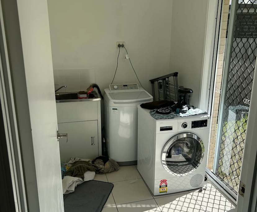 $250, Share-house, 4 bathrooms, Fitzgibbon QLD 4018