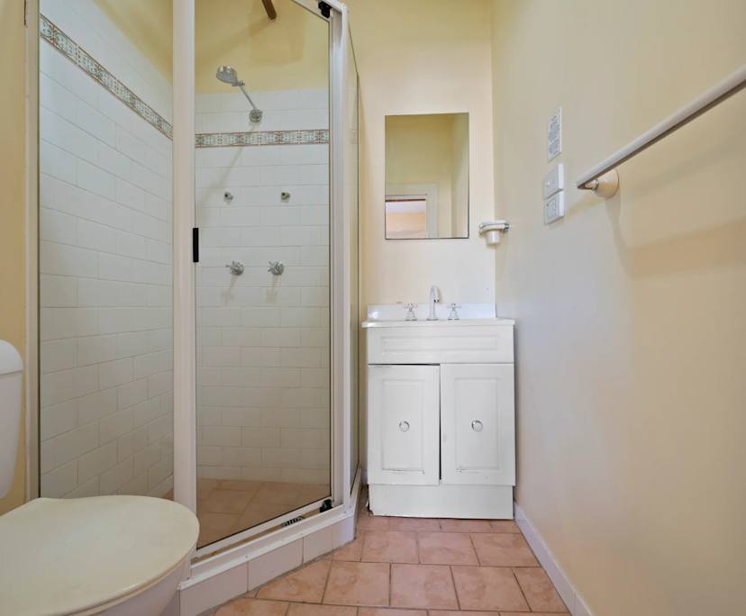 $395, Flatshare, 6 bathrooms, Neutral Bay NSW 2089