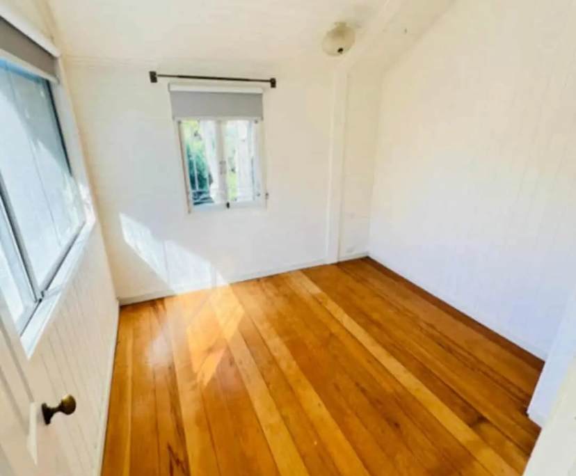 $290, Share-house, 3 bathrooms, Indooroopilly QLD 4068