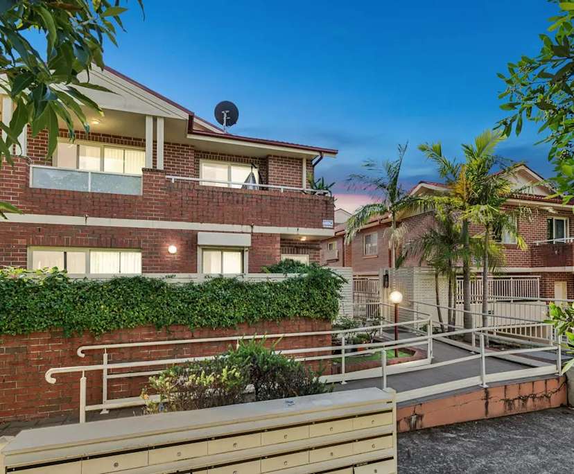 propertyImage