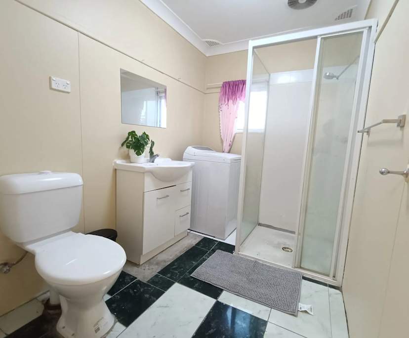 $250, Share-house, 6 bathrooms, Doonside NSW 2767