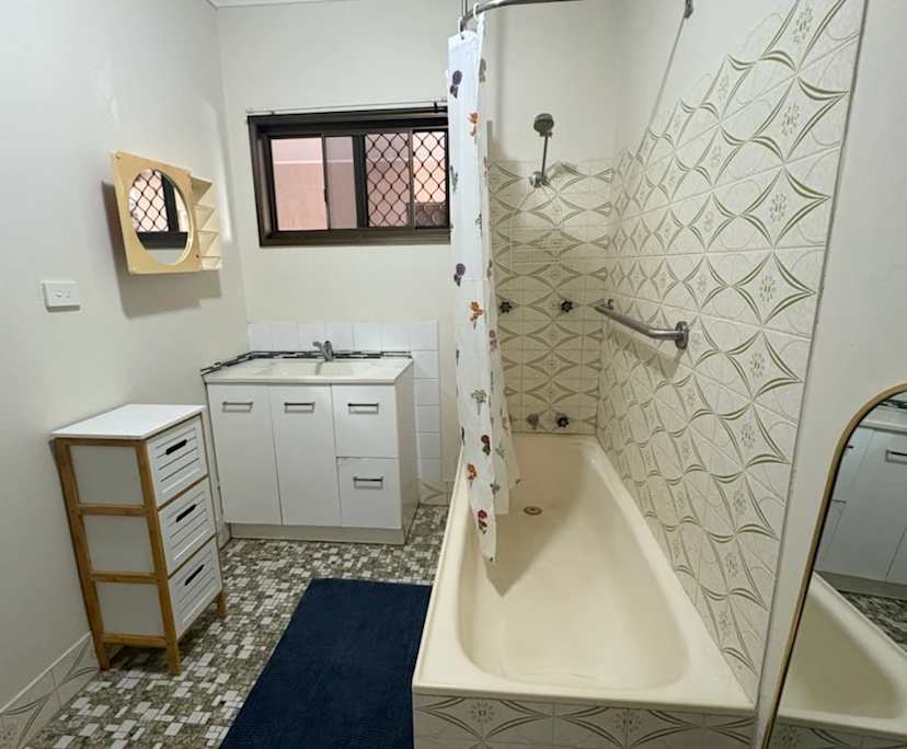 $300, Share-house, 3 bathrooms, Millner NT 0810