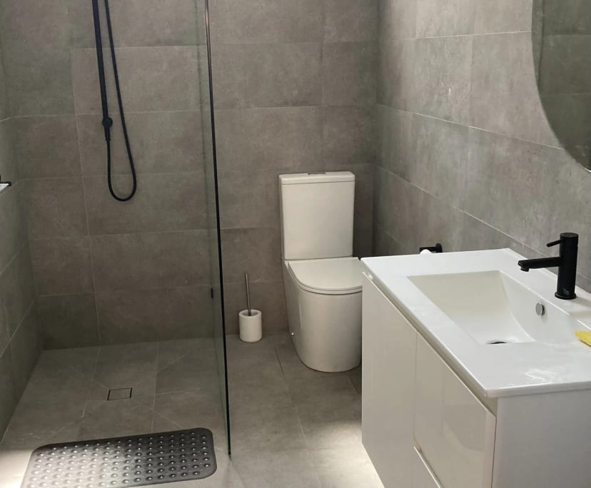 $220, Share-house, 4 bathrooms, Saint Kilda VIC 3182