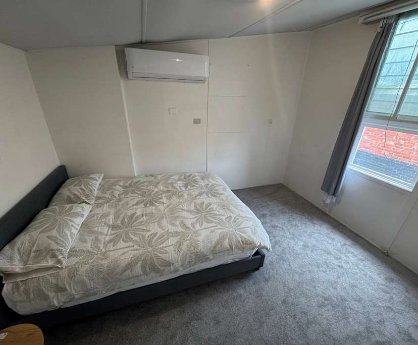 $350, Flatshare, 3 bathrooms, Saint Kilda East VIC 3183