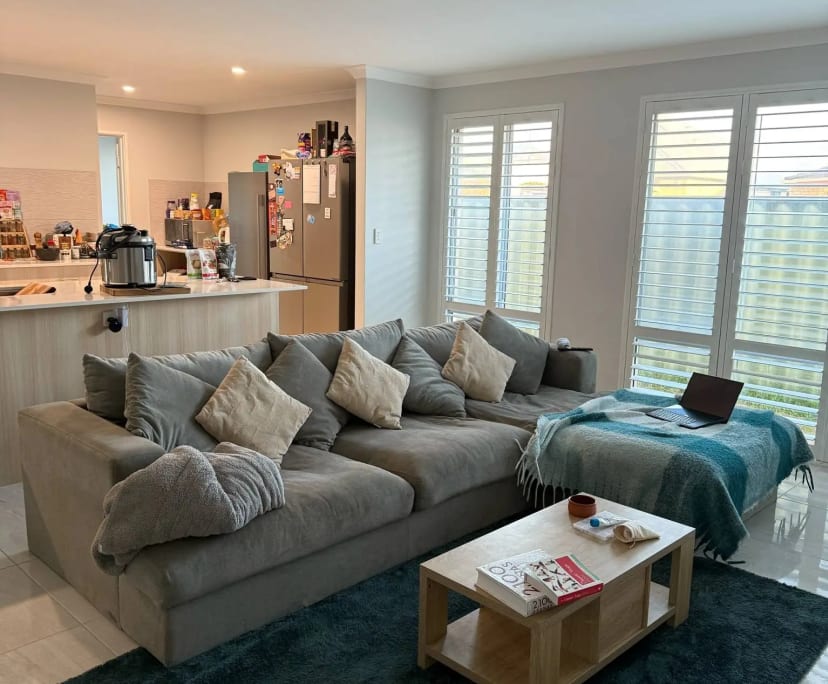 Room in a share house