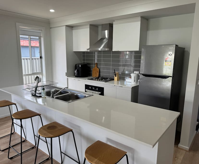 $240, Share-house, 4 bathrooms, Alfredton VIC 3350